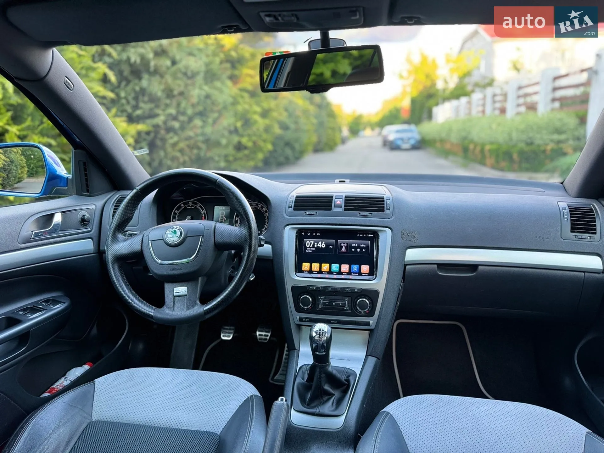 2010 Skoda Octavia - мініатюра 75