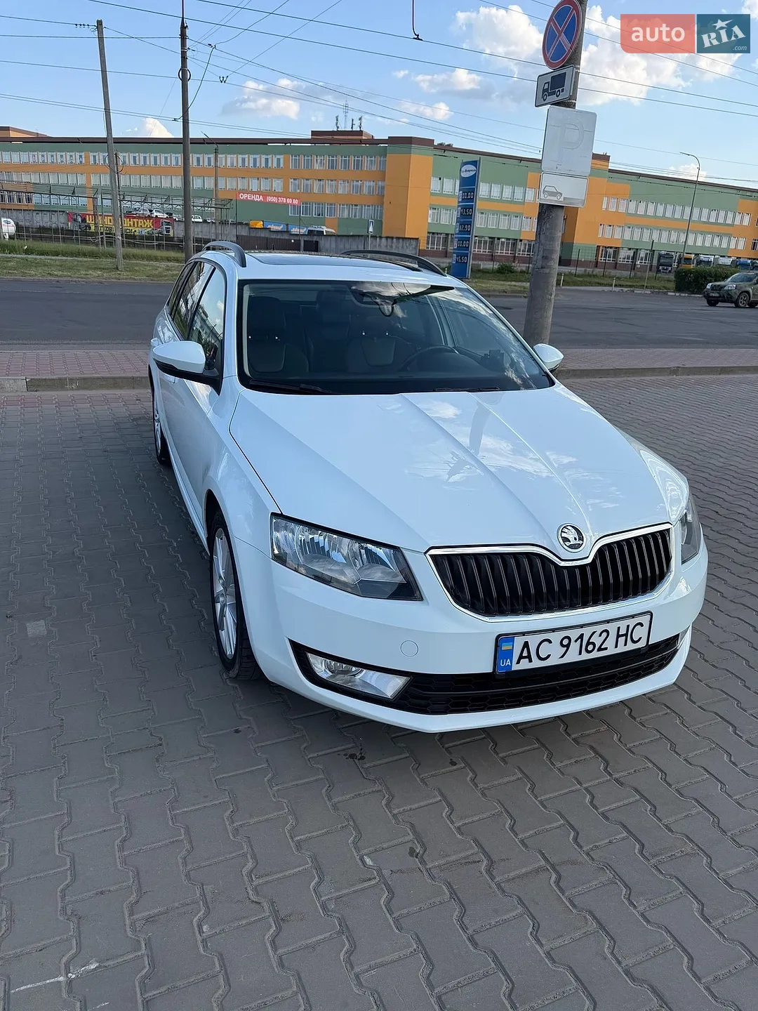 2015 Skoda Octavia - фото 1