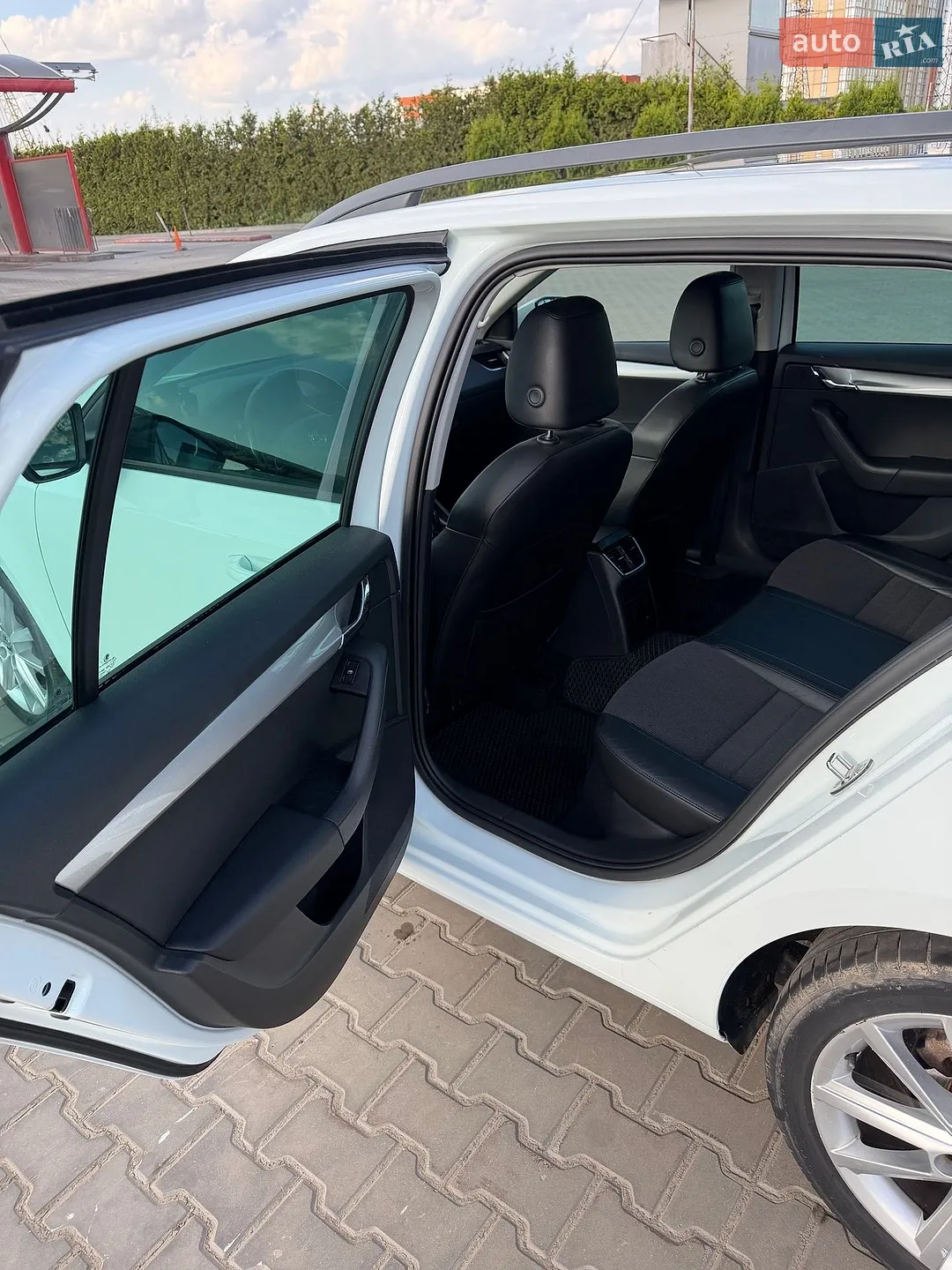 2015 Skoda Octavia - мініатюра 11