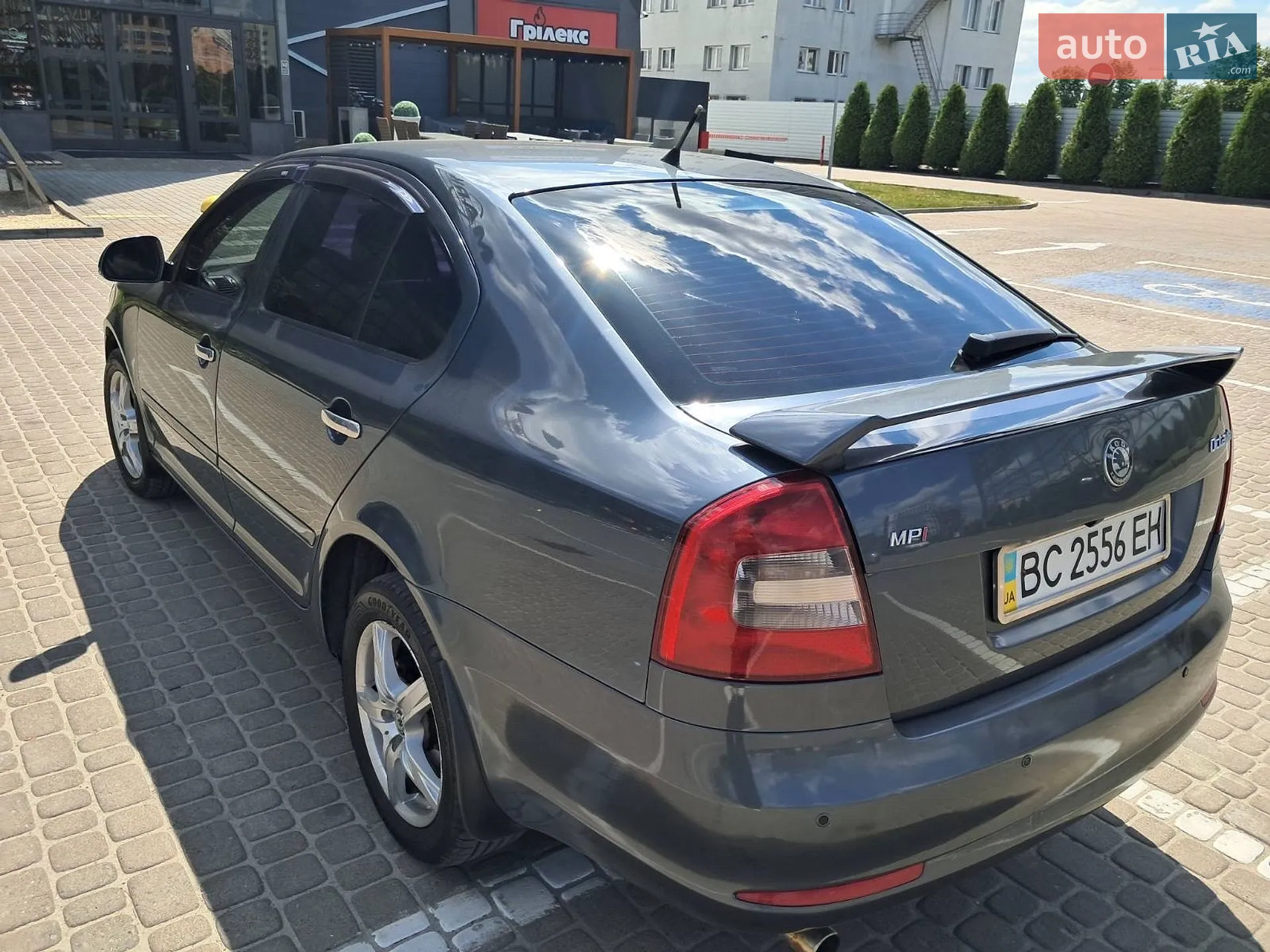 2010 Skoda Octavia - мініатюра 4