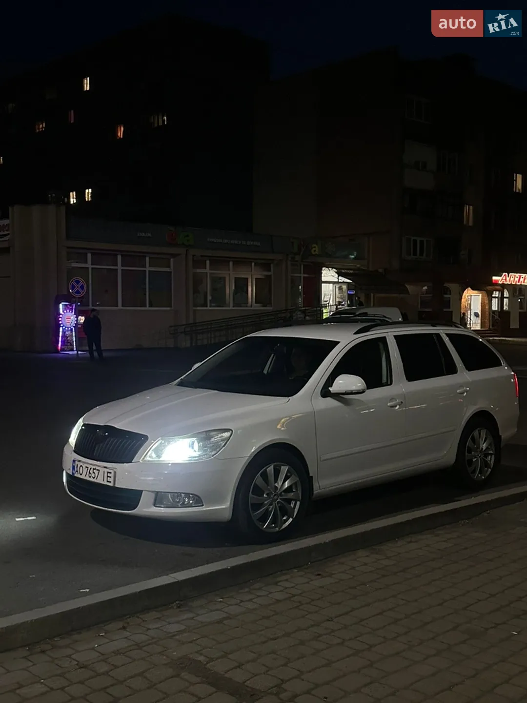 2011 Skoda Octavia - мініатюра 3