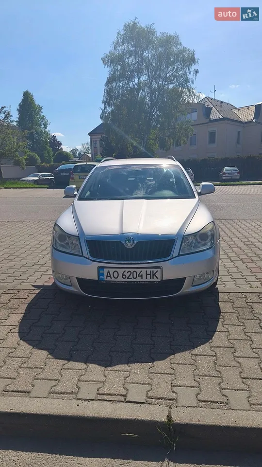 2010 Skoda Octavia - мініатюра 9