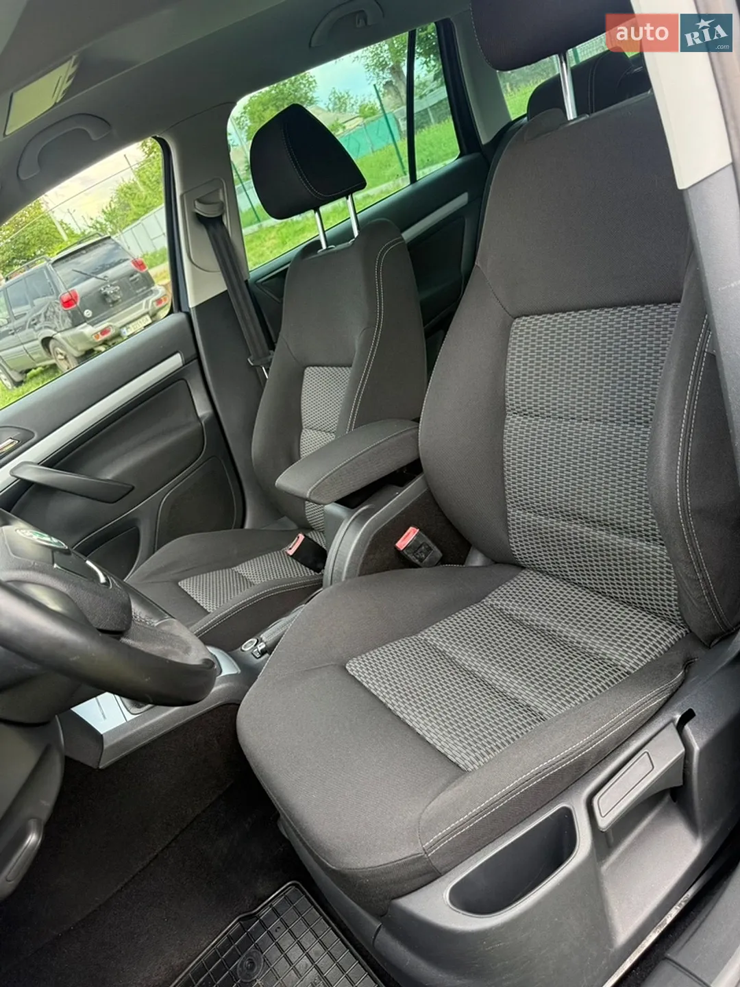 2010 Skoda Octavia - мініатюра 20