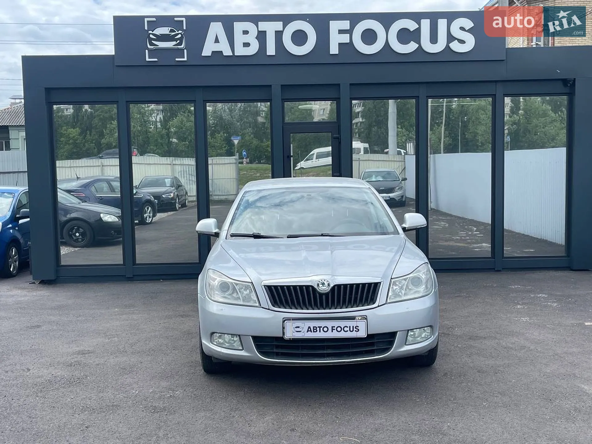 2010 Skoda Octavia - мініатюра 3
