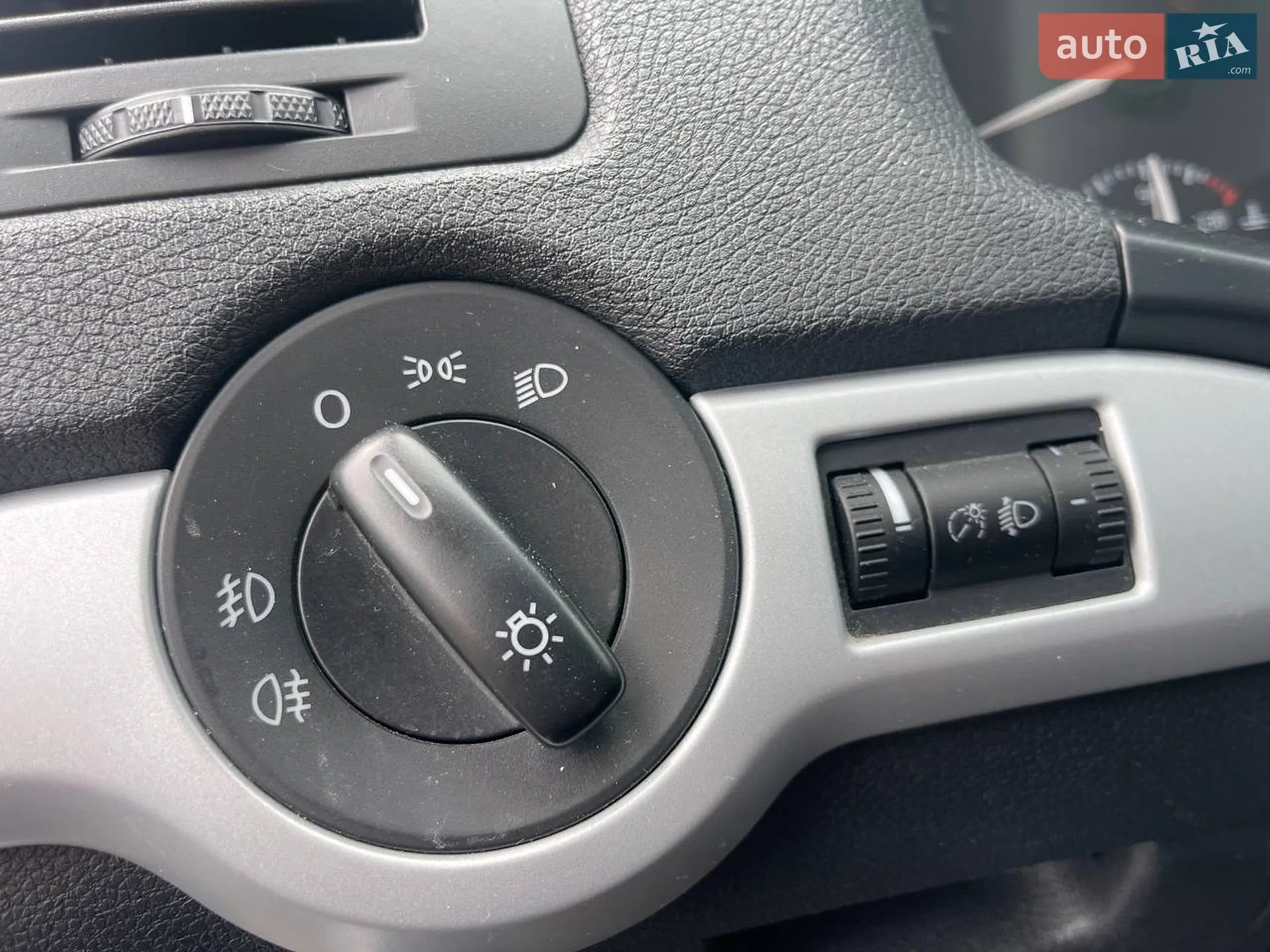 2010 Skoda Octavia - мініатюра 17