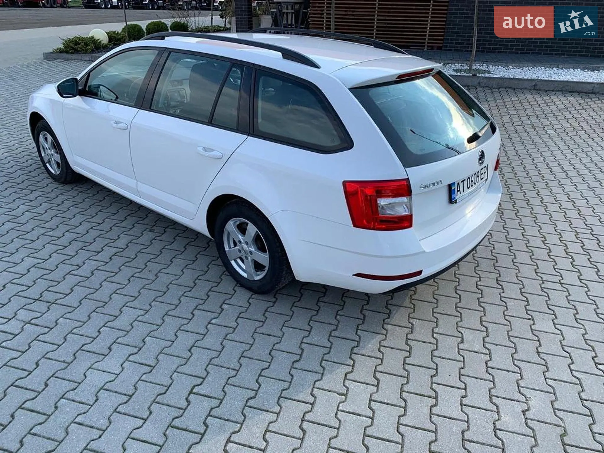 2017 Skoda Octavia - мініатюра 3