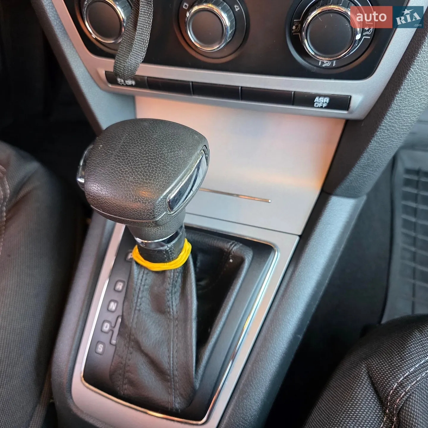 2012 Skoda Octavia - мініатюра 11