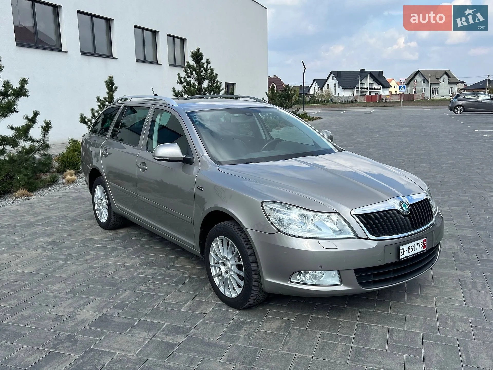 2011 Skoda Octavia - мініатюра 3