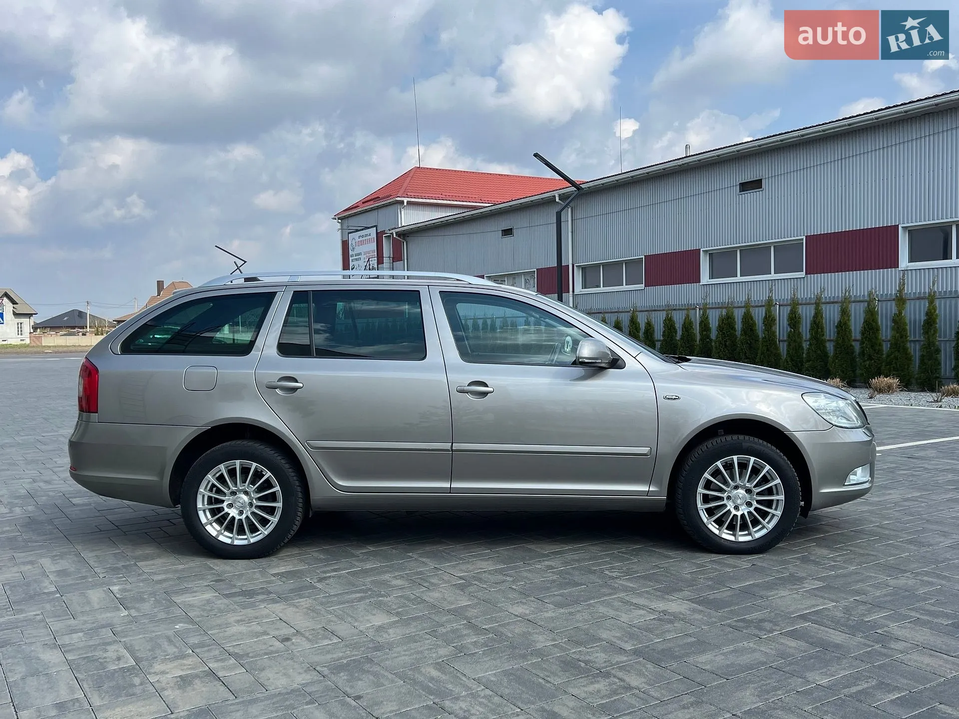 2011 Skoda Octavia - мініатюра 9