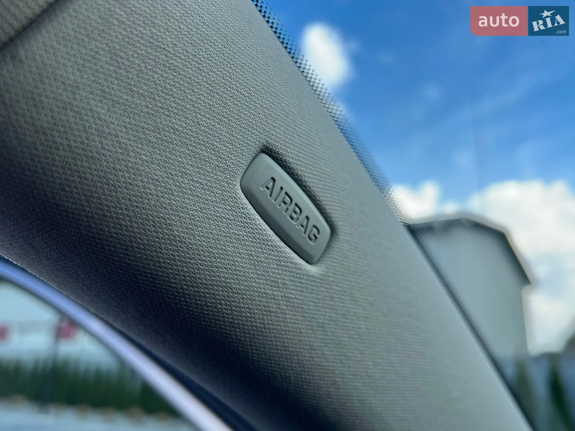 2011 Skoda Octavia - мініатюра 93
