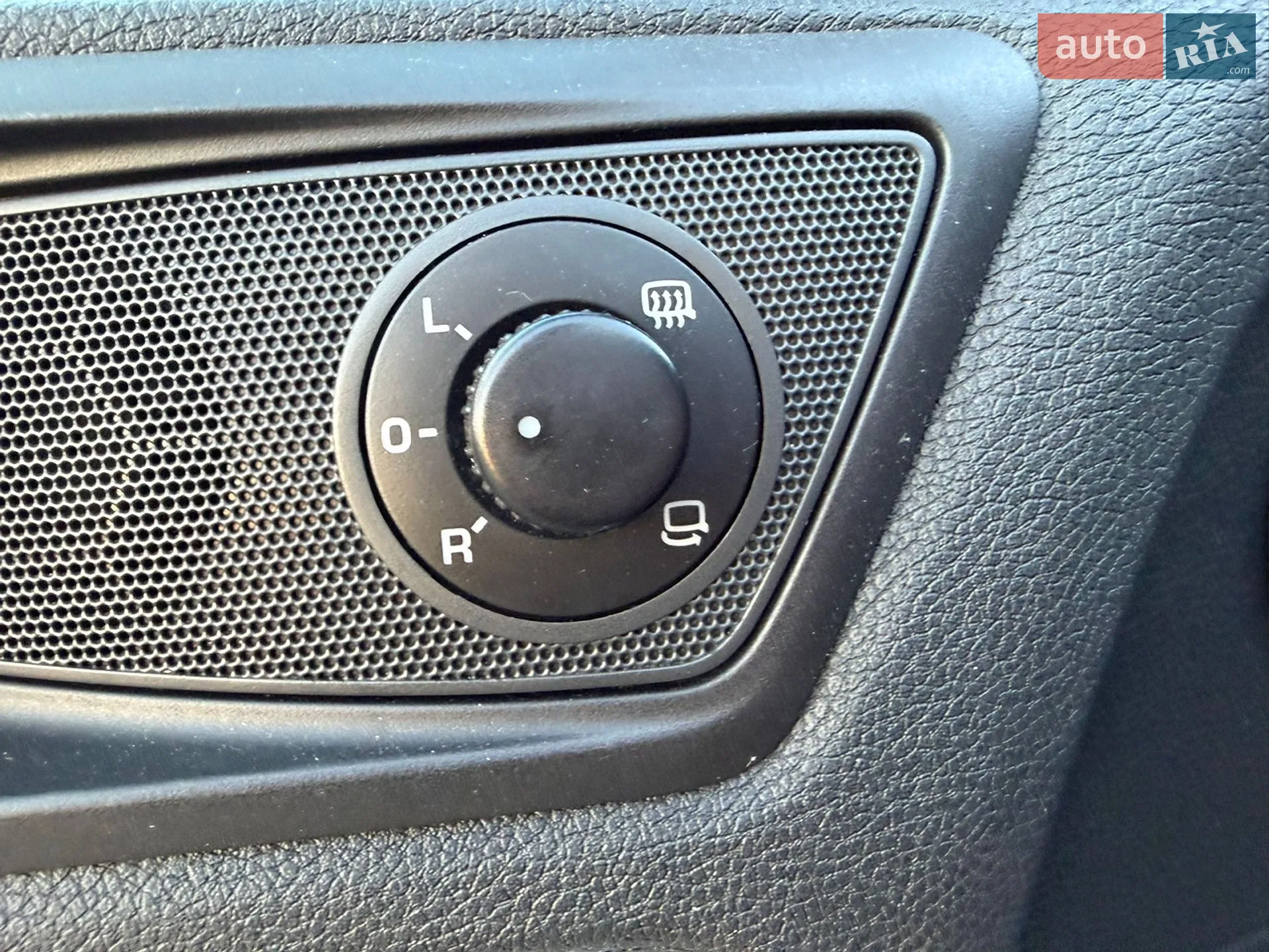 2011 Skoda Octavia - мініатюра 37