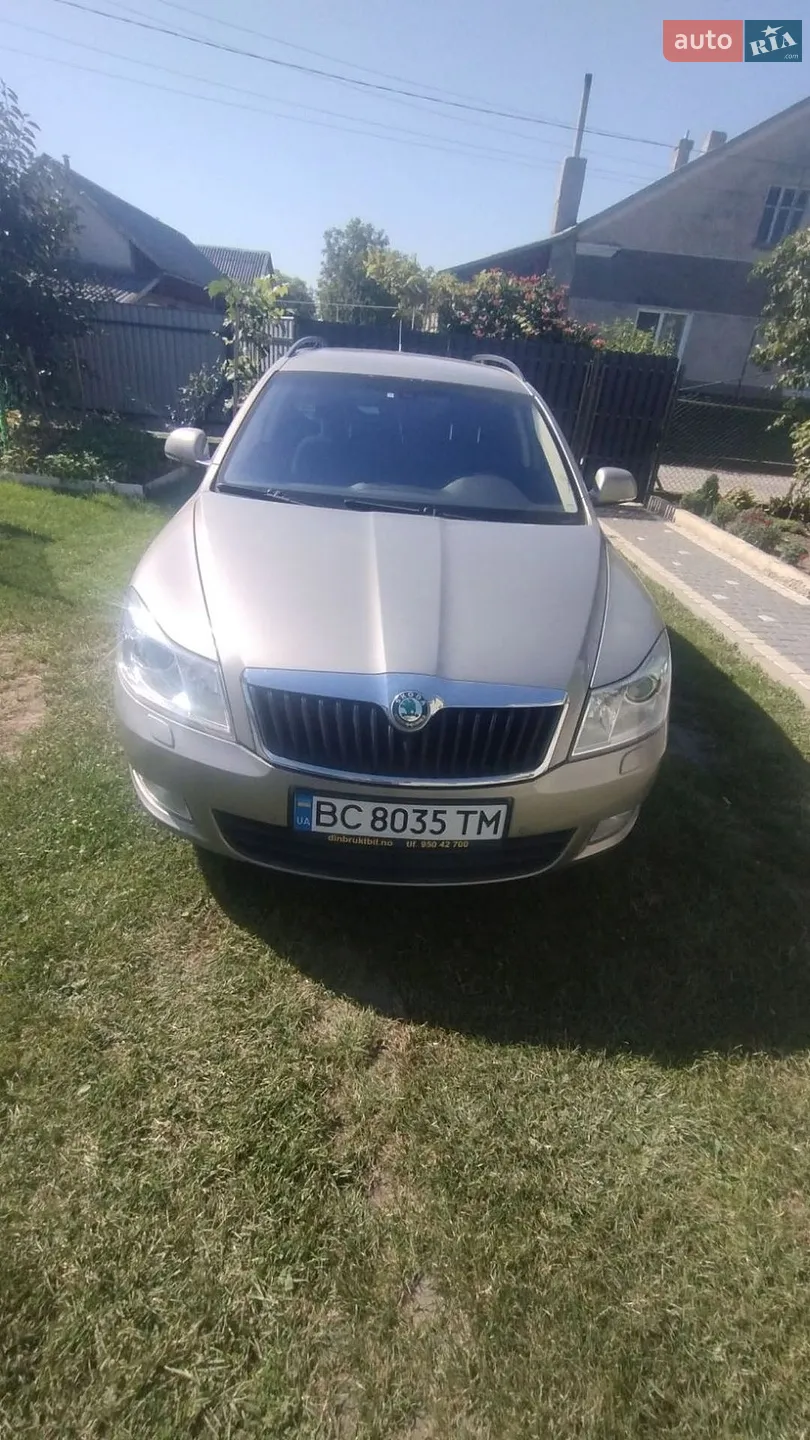 2011 Skoda Octavia - фото 1