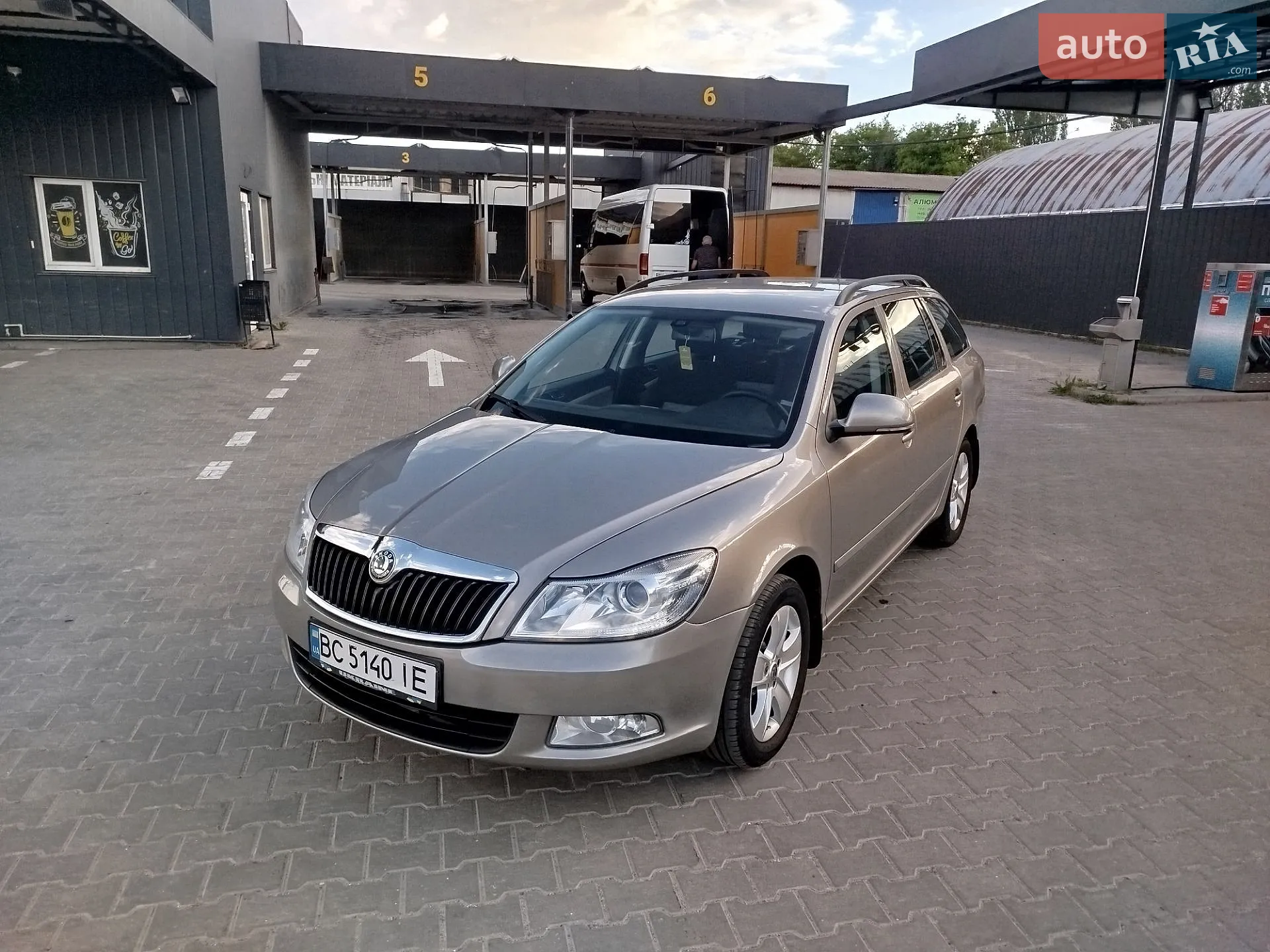 2010 Skoda Octavia - мініатюра 6