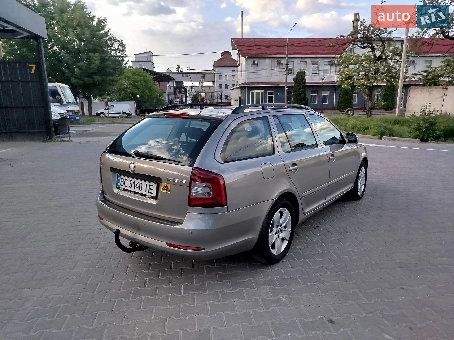 2010 Skoda Octavia - мініатюра 25