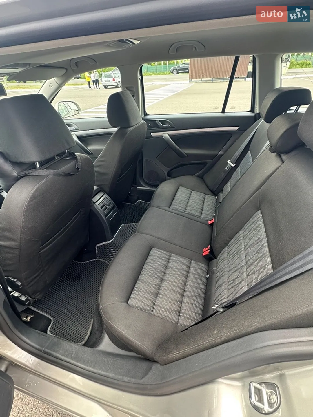2011 Skoda Octavia - мініатюра 26