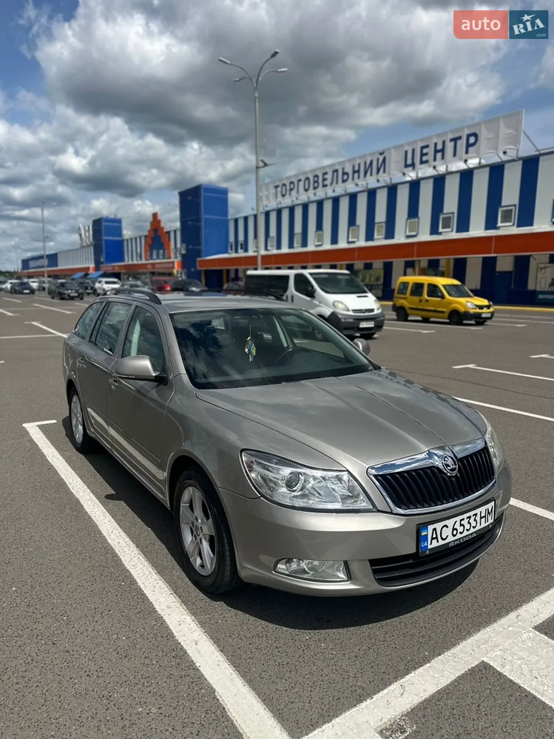 2011 Skoda Octavia - фото 1