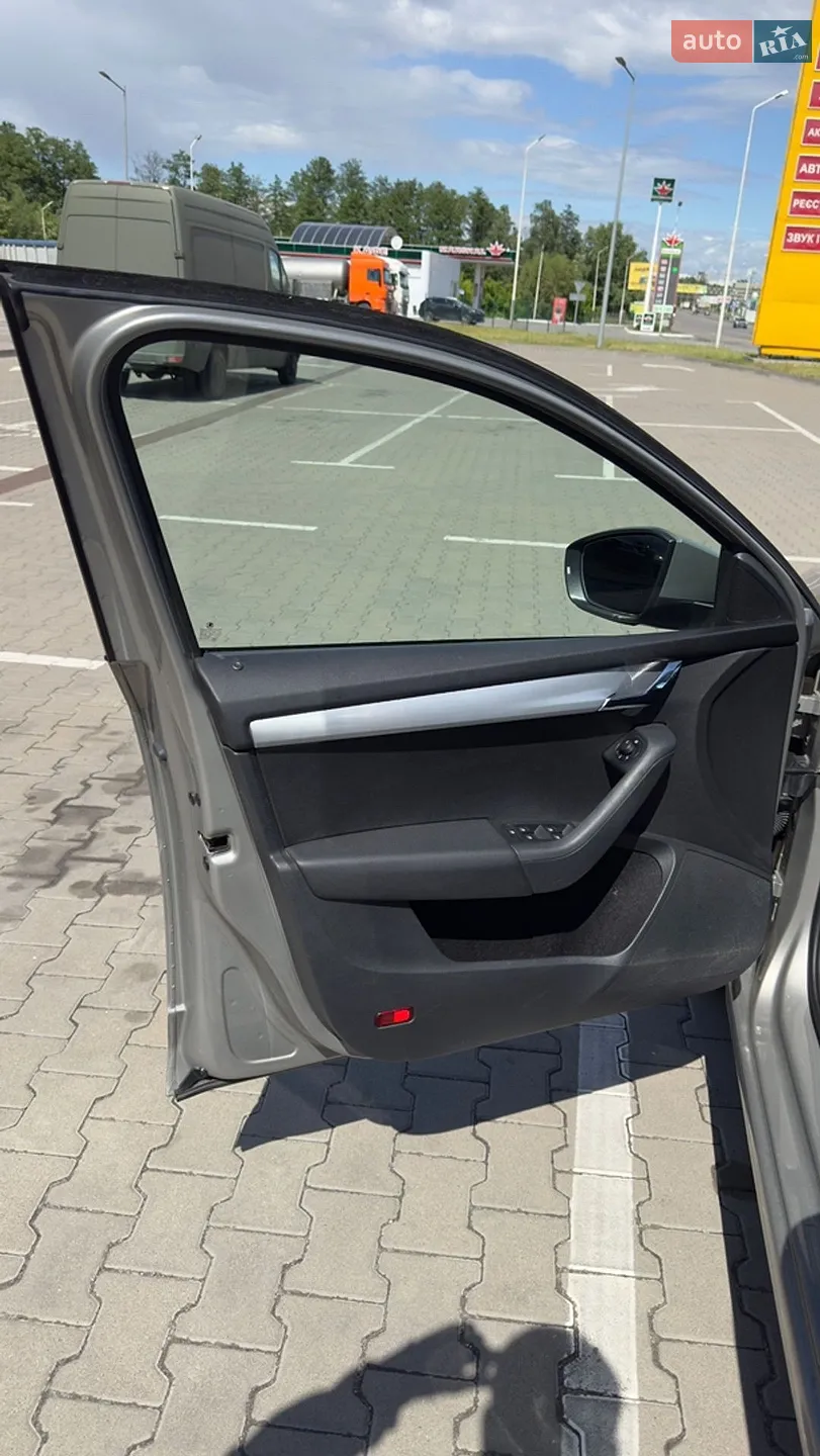 2017 Skoda Octavia - мініатюра 17