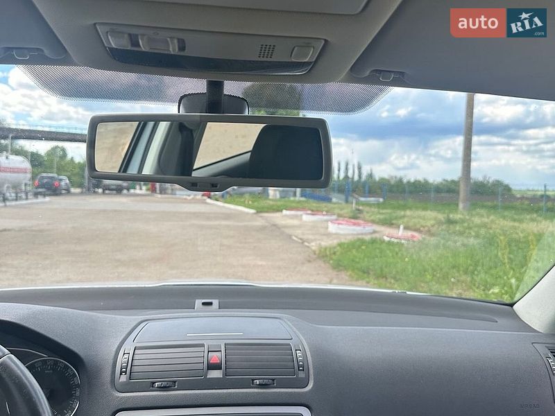 Лифтбек Skoda Octavia 2012 в Кропивницком