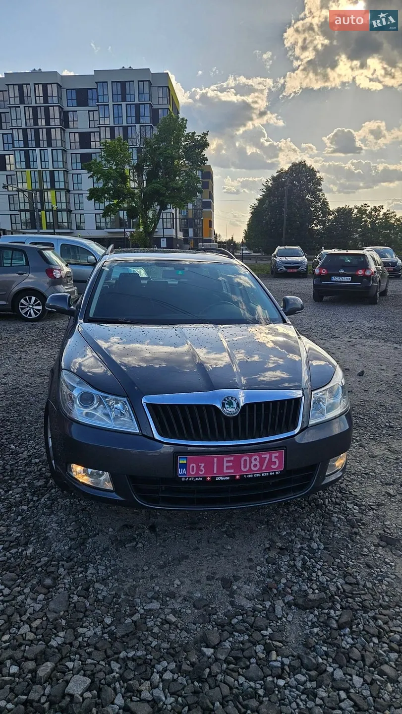 2010 Skoda Octavia - мініатюра 3