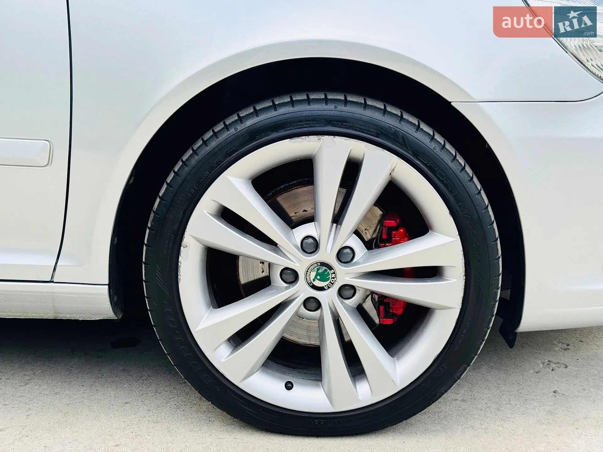 2010 Skoda Octavia - мініатюра 47
