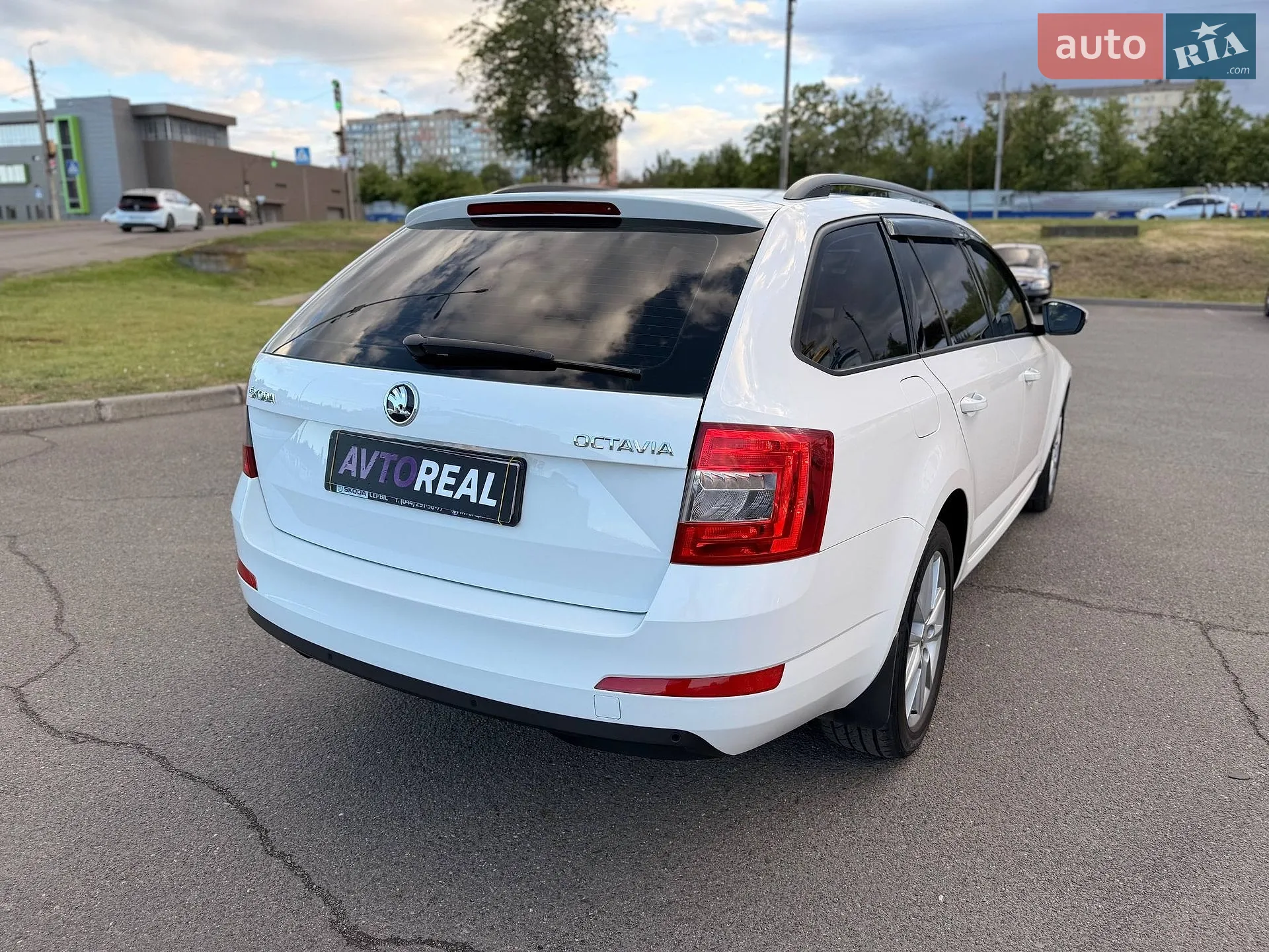 2015 Skoda Octavia - мініатюра 26