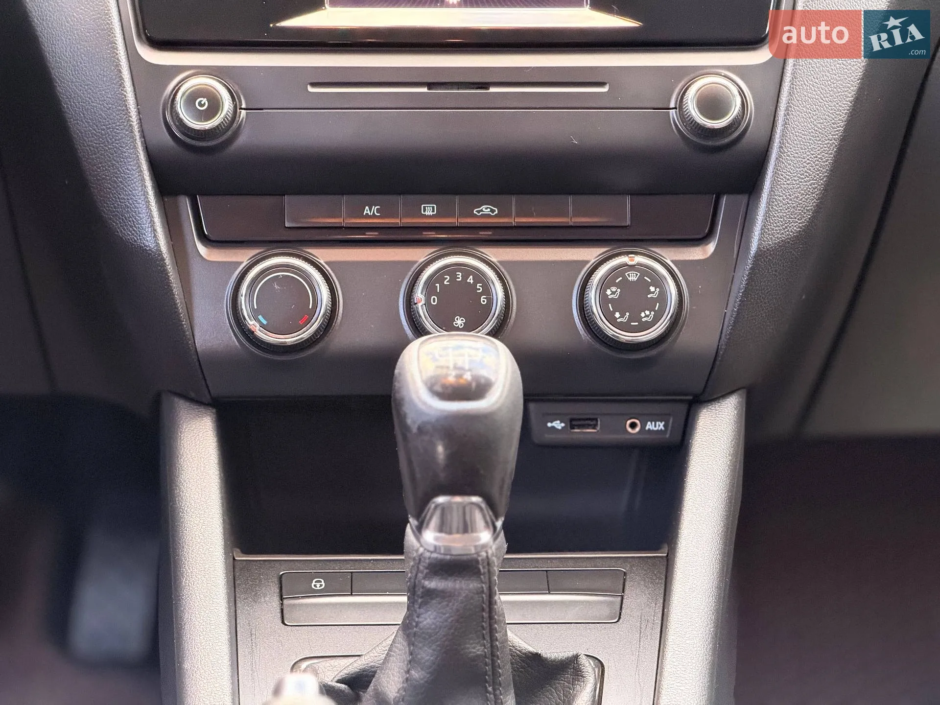 2015 Skoda Octavia - мініатюра 58