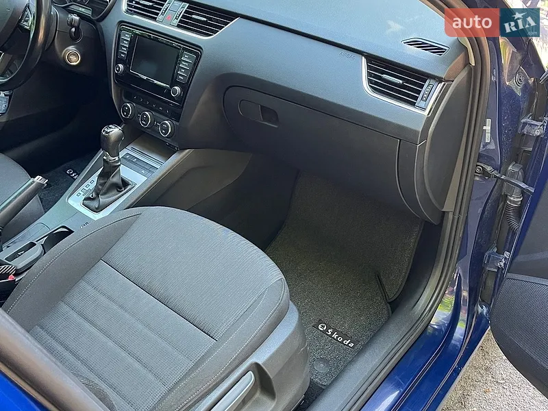 Skoda Octavia 2016 VIN TMBLK7NE5H0126161 фото оголошення 12 з 55