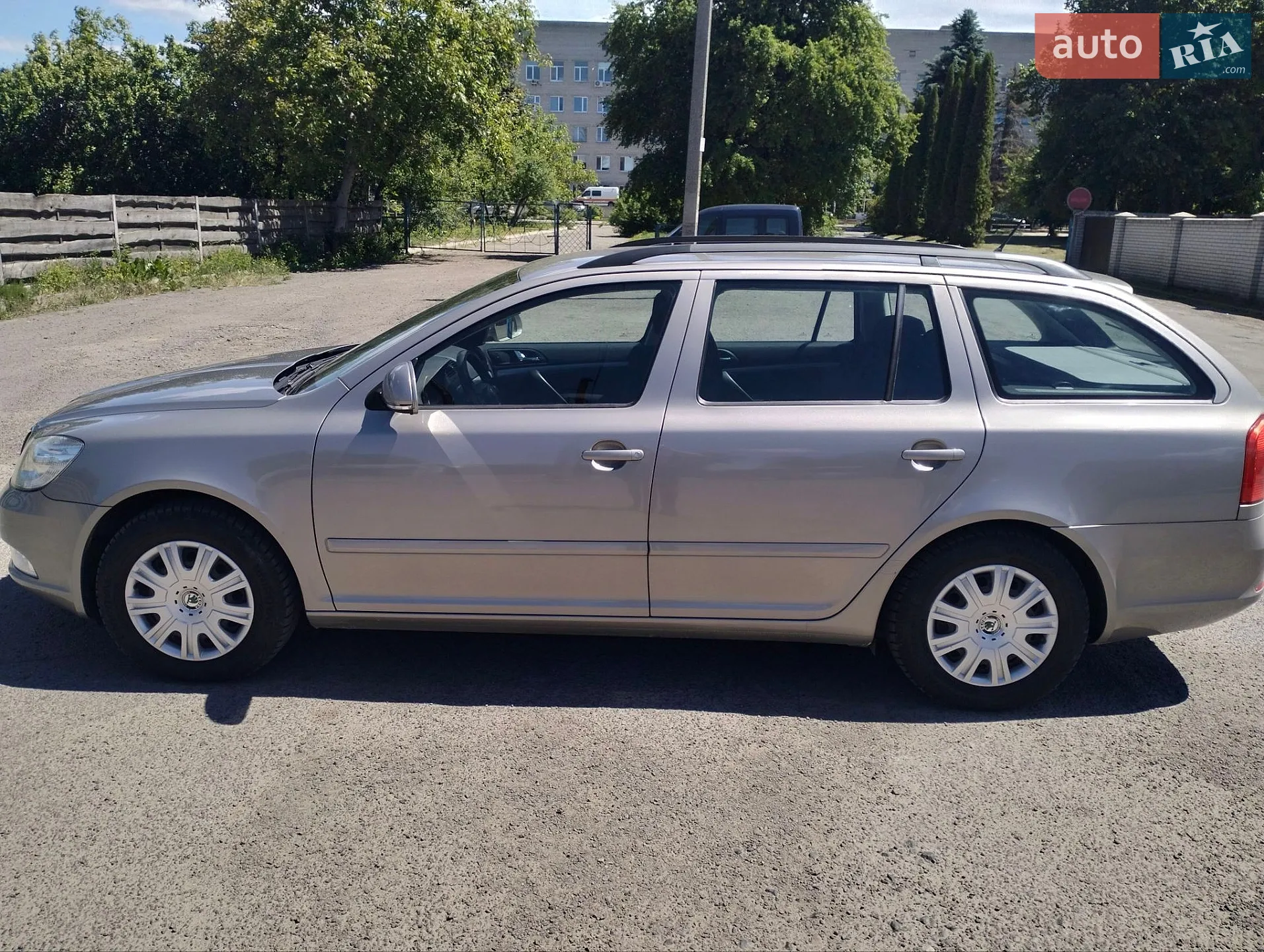 2010 Skoda Octavia - мініатюра 6