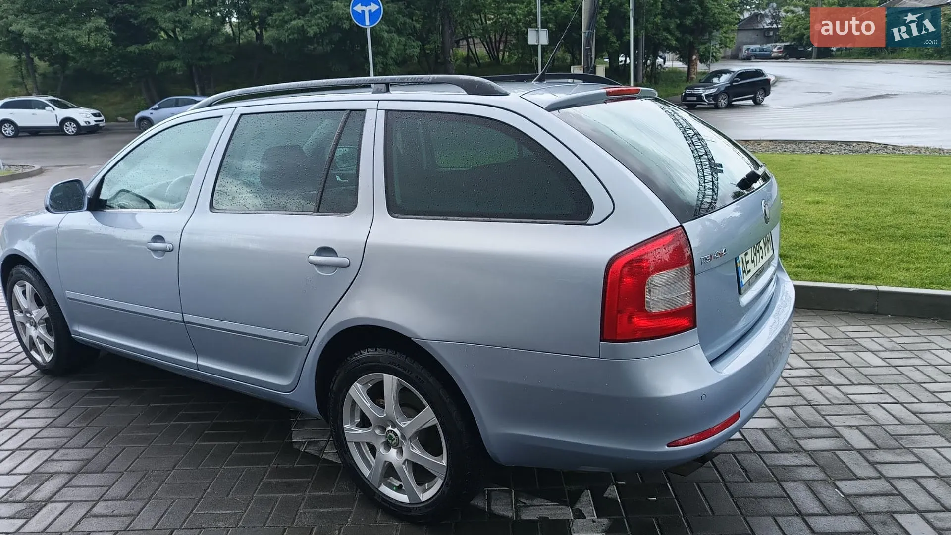 Skoda Octavia 2009 VIN TMBKK61Z8A2075831 фото оголошення 11 з 14
