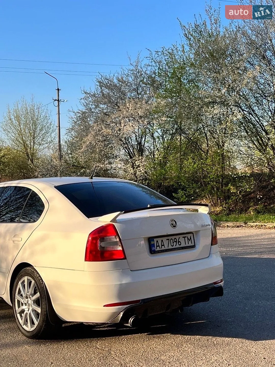 2010 Skoda Octavia - мініатюра 11