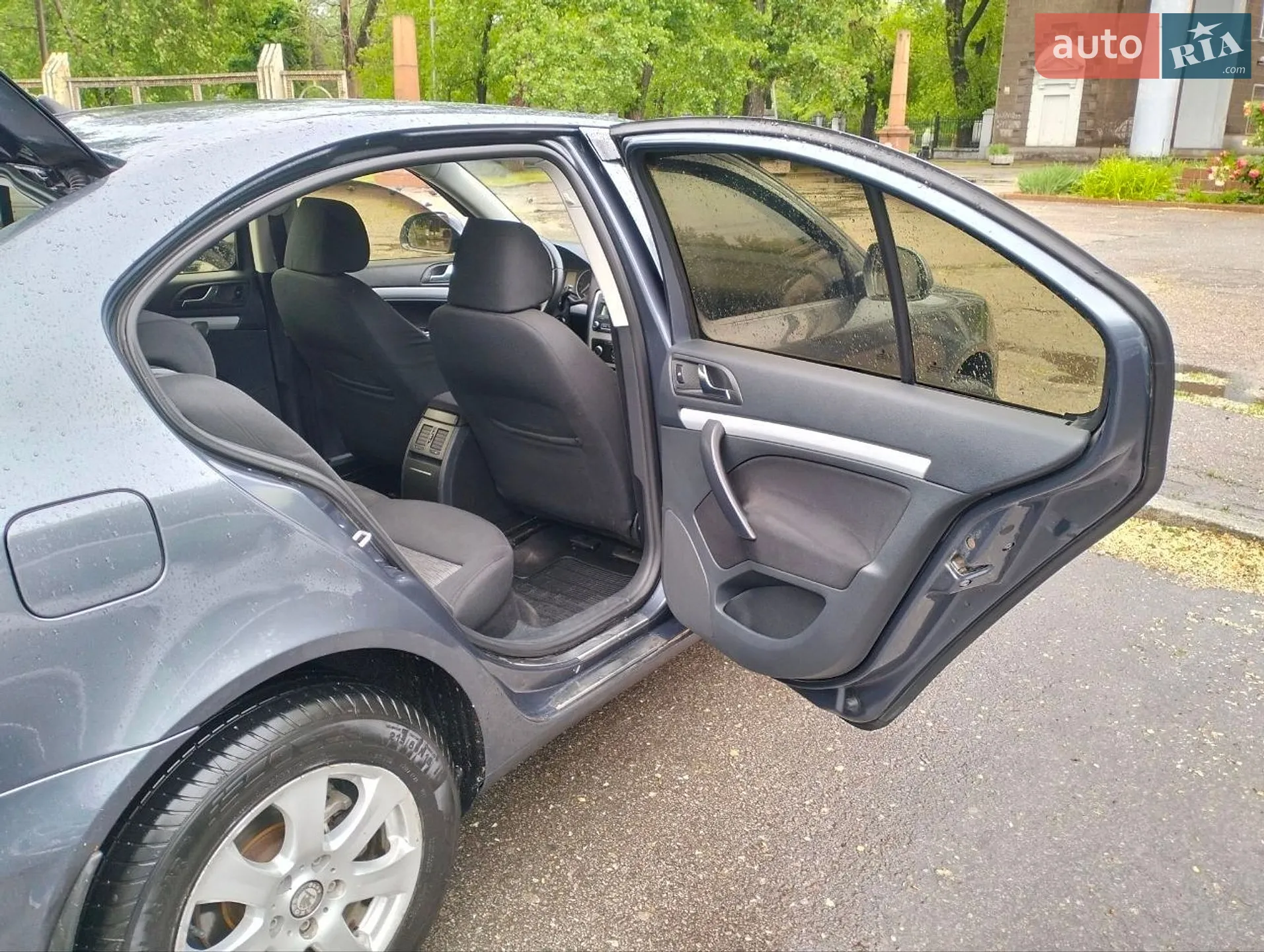 2010 Skoda Octavia - мініатюра 22