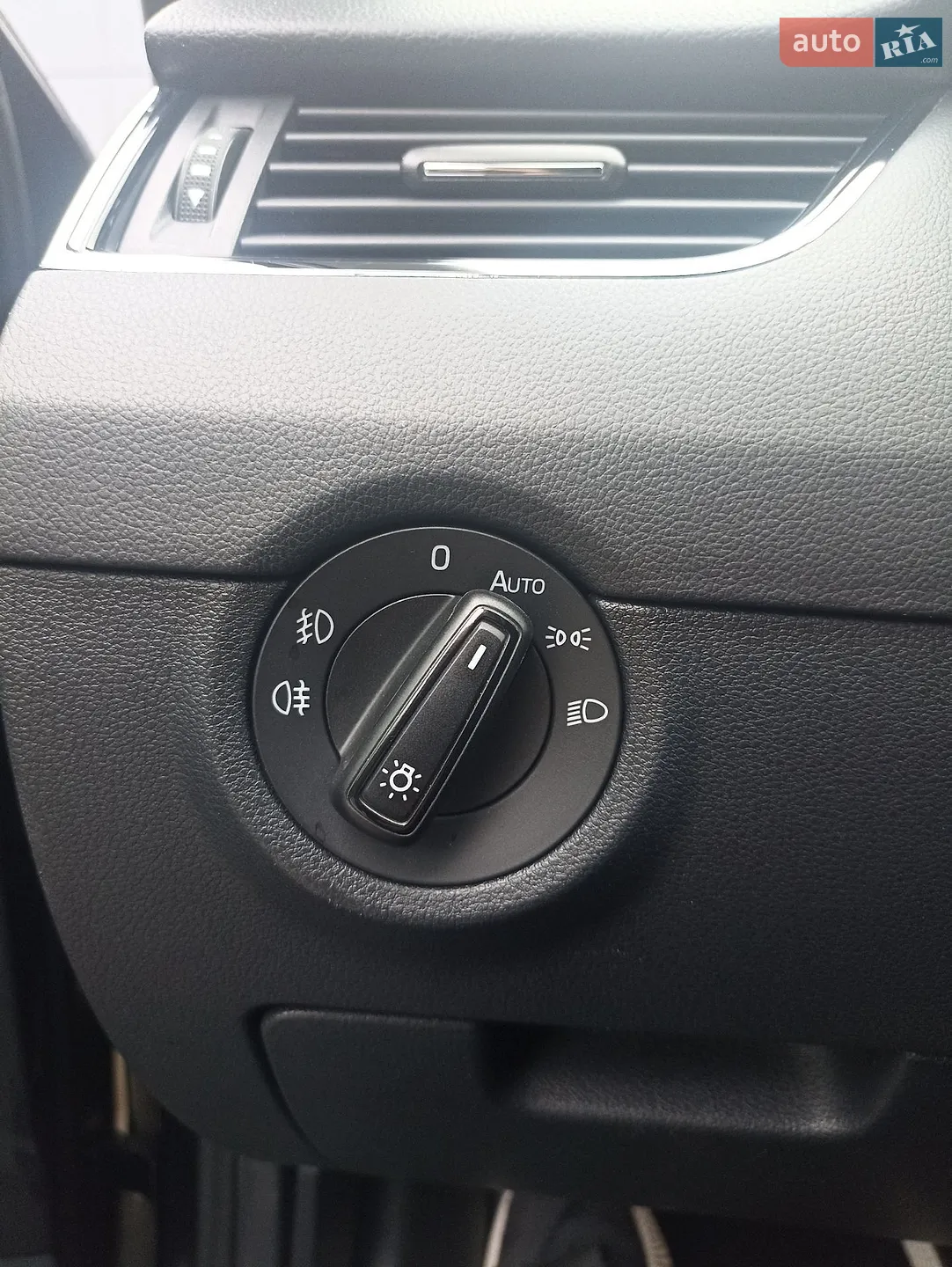 2014 Skoda Octavia - мініатюра 24