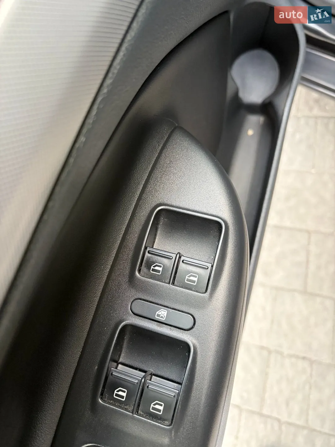 2011 Skoda Octavia - мініатюра 20