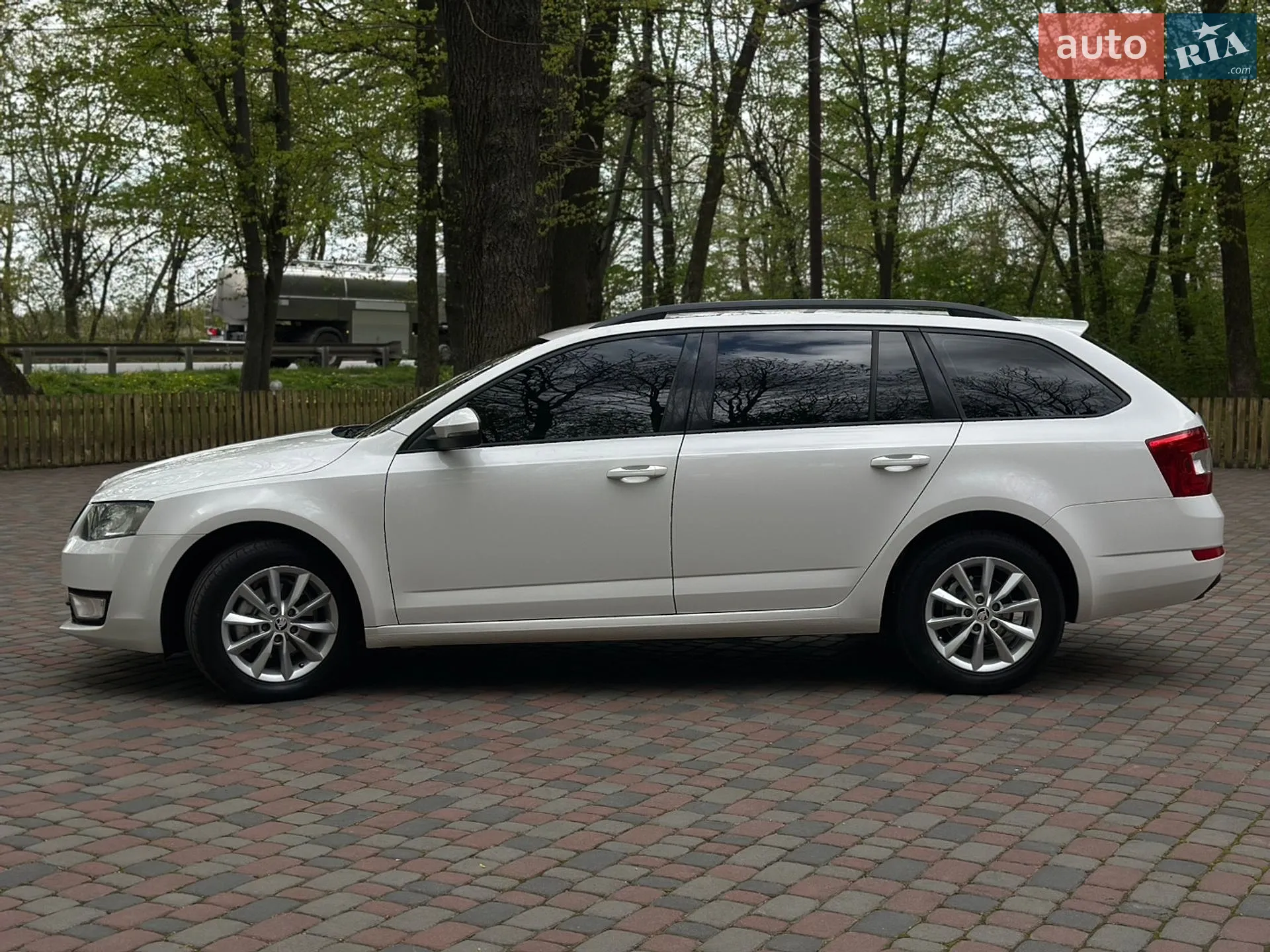 2014 Skoda Octavia - мініатюра 13