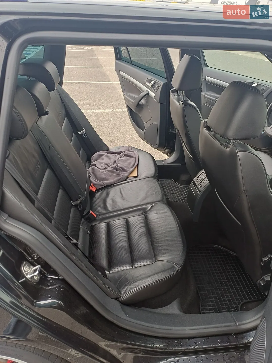 2011 Skoda Octavia - мініатюра 11