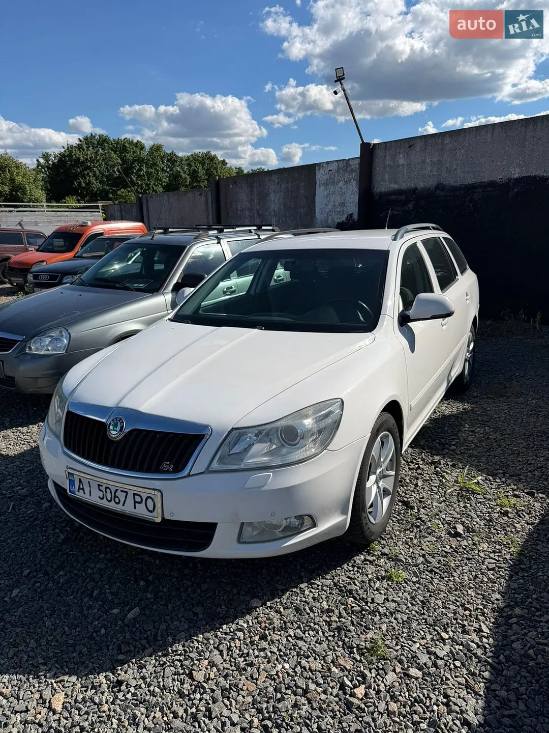 2011 Skoda Octavia - мініатюра 2
