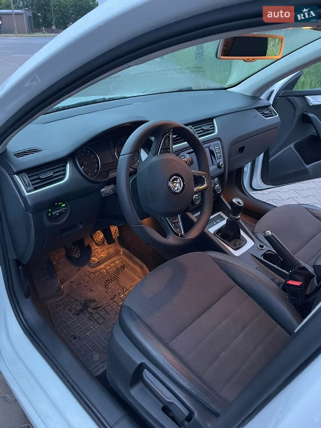 2015 Skoda Octavia - мініатюра 11