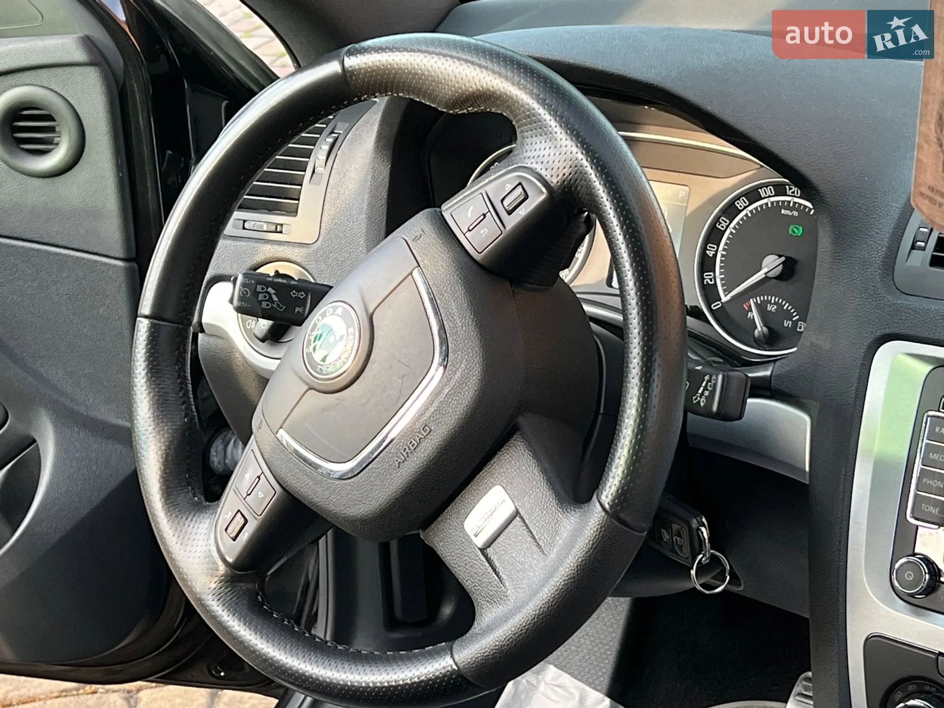 2010 Skoda Octavia - мініатюра 41