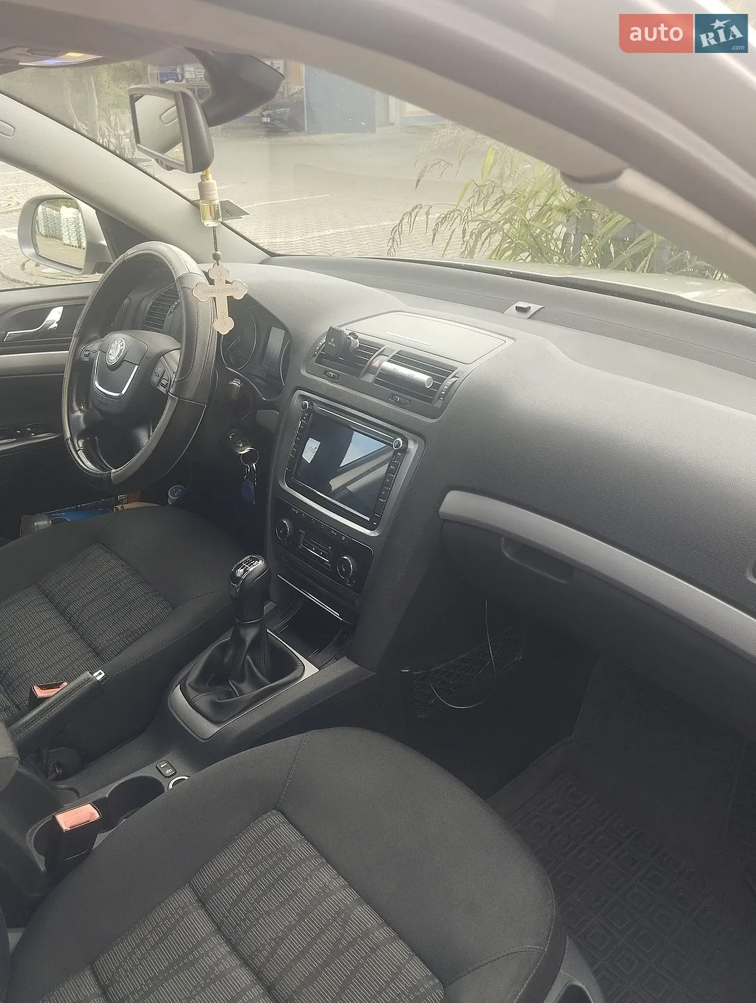 2010 Skoda Octavia - мініатюра 6