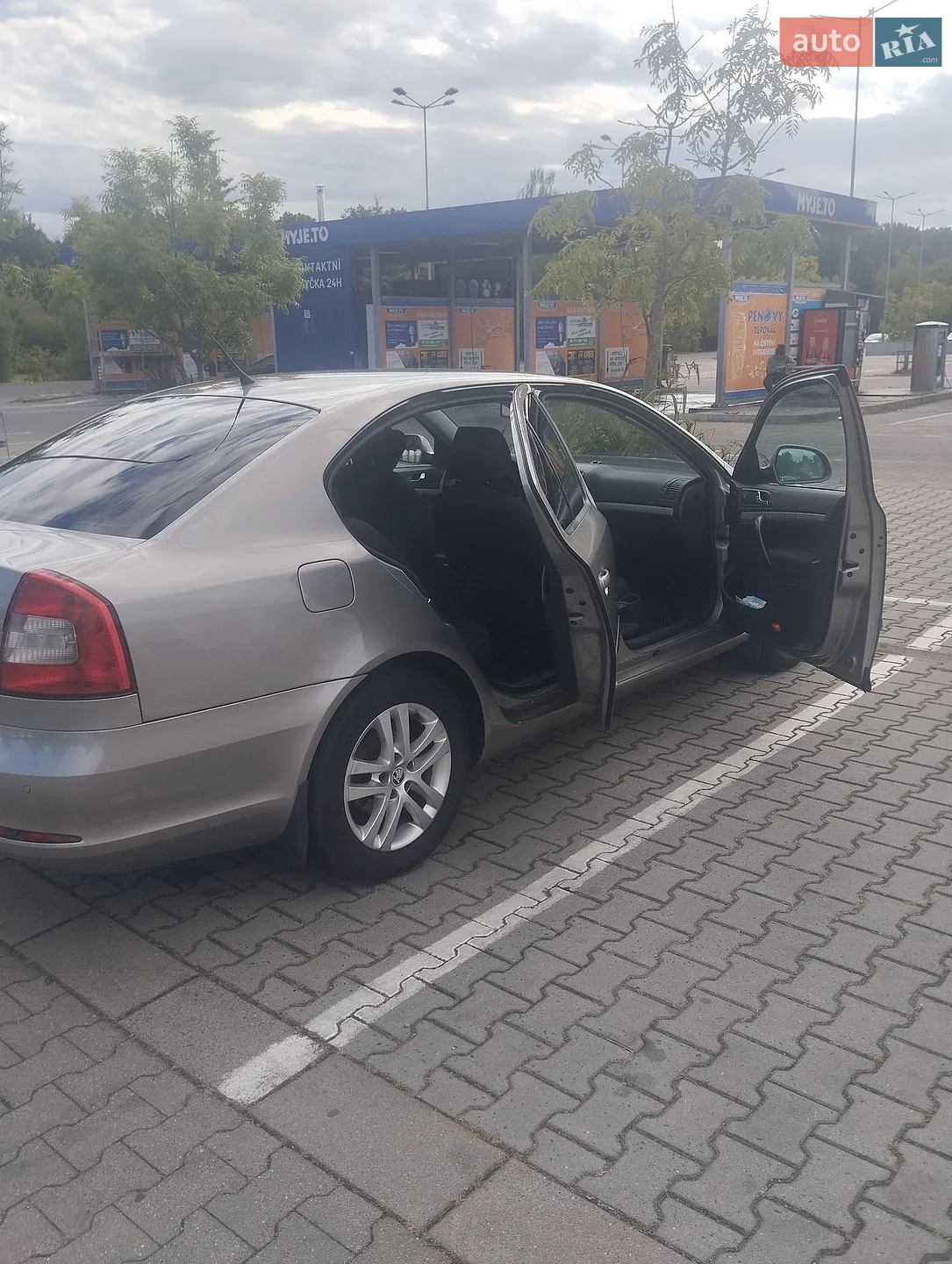 2010 Skoda Octavia - мініатюра 7