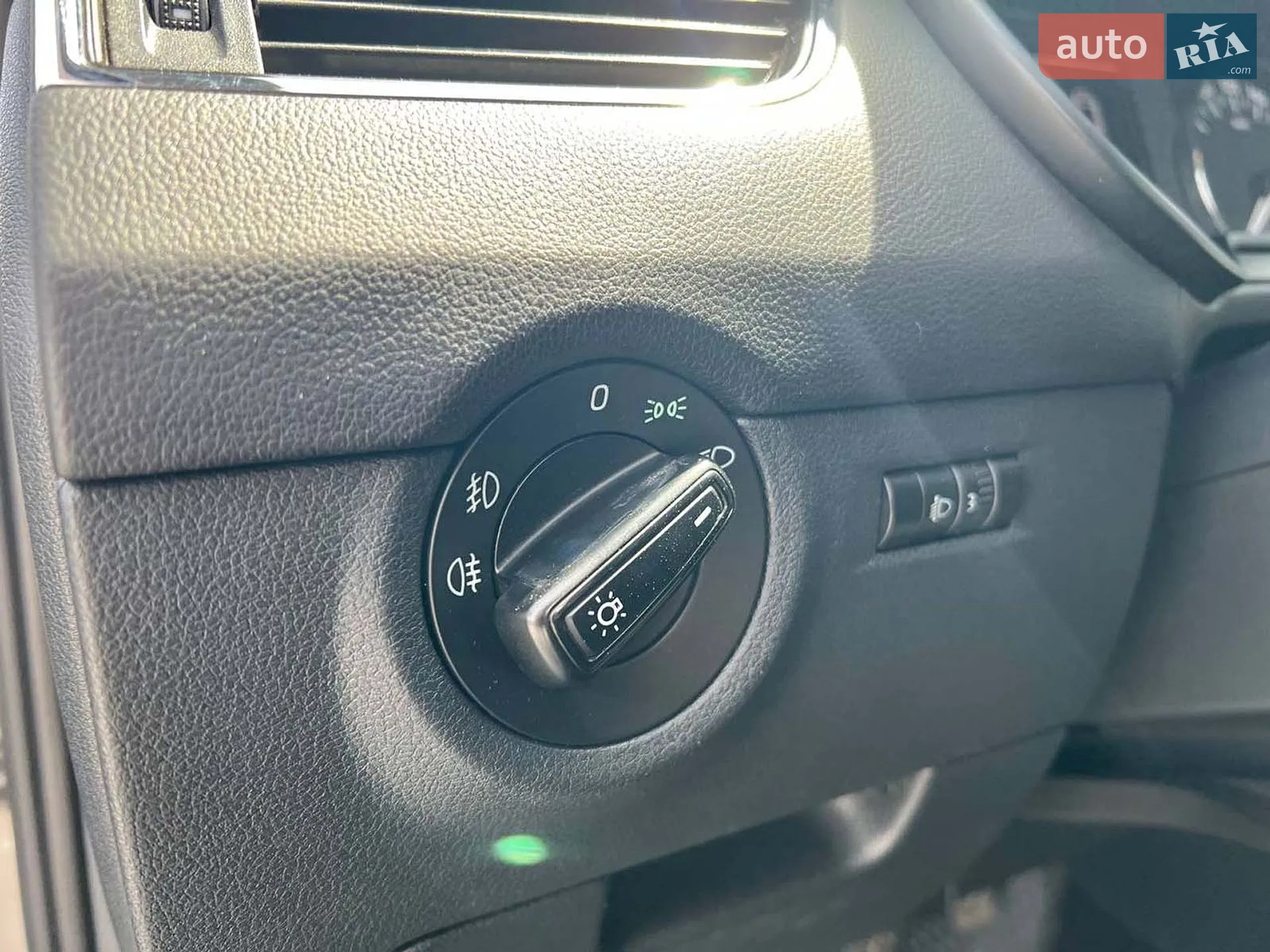 2013 Skoda Octavia - мініатюра 21