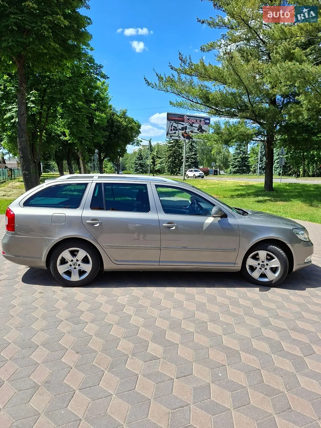 2011 Skoda Octavia - мініатюра 8