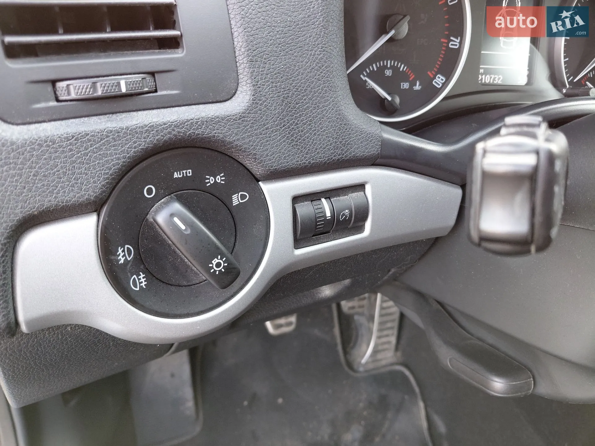 2013 Skoda Octavia - мініатюра 23