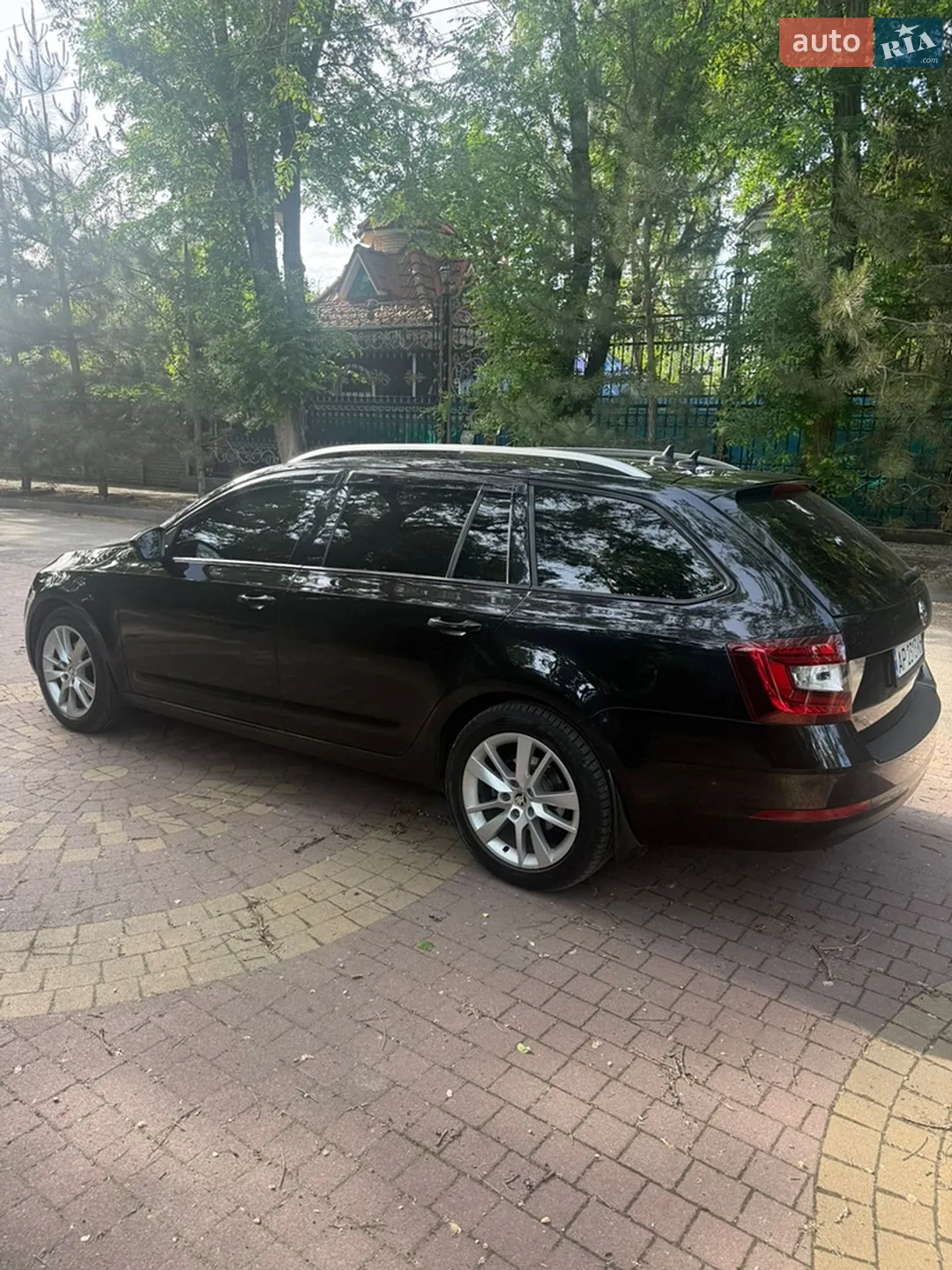 2017 Skoda Octavia - мініатюра 2