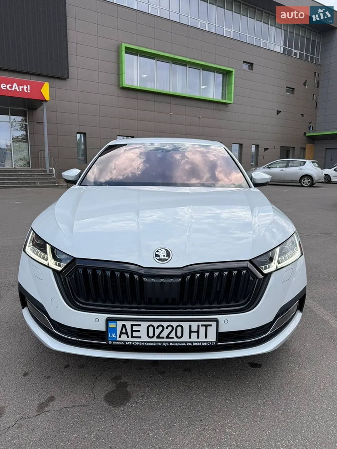 2023 Skoda Octavia - фото 1