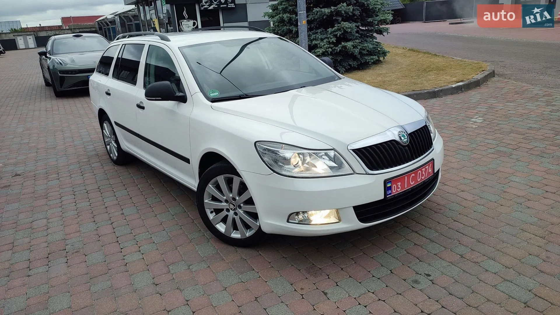 2011 Skoda Octavia - мініатюра 102