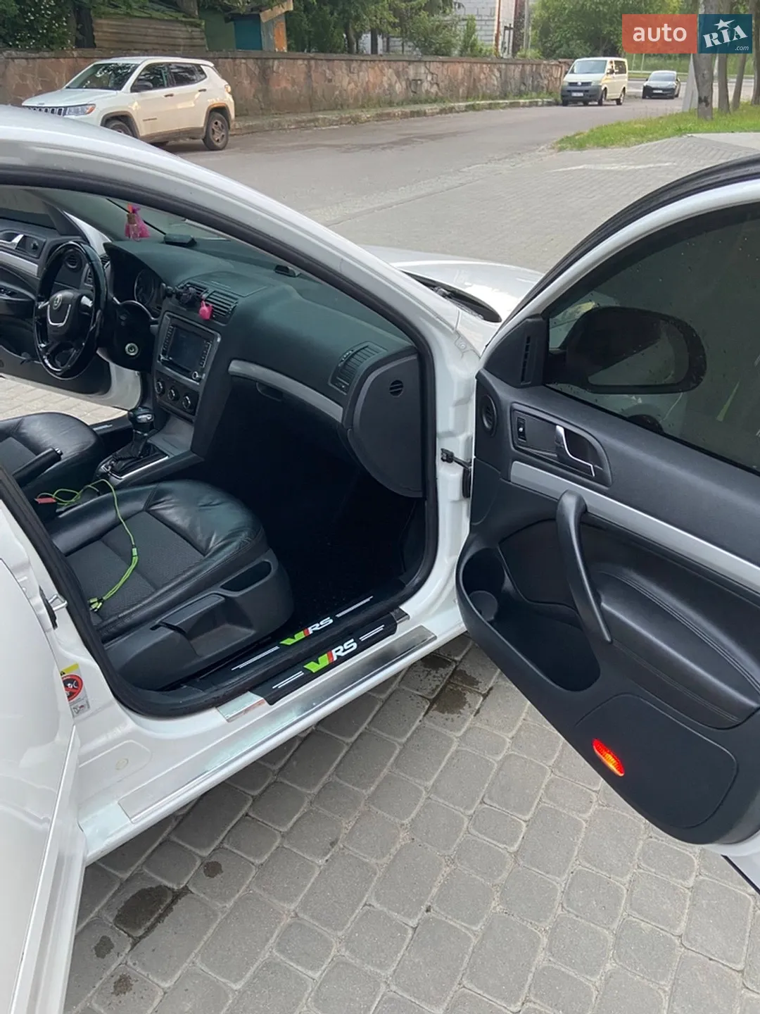 2011 Skoda Octavia - мініатюра 18