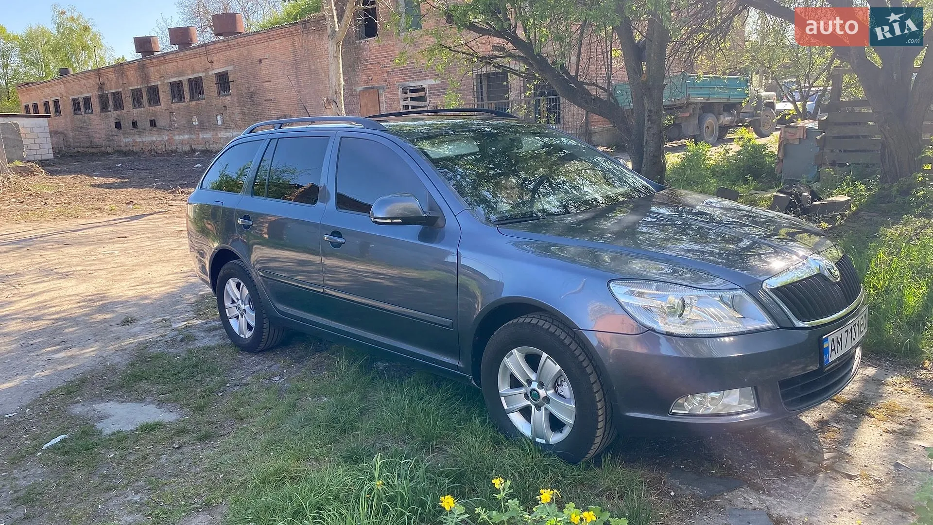2010 Skoda Octavia - мініатюра 2