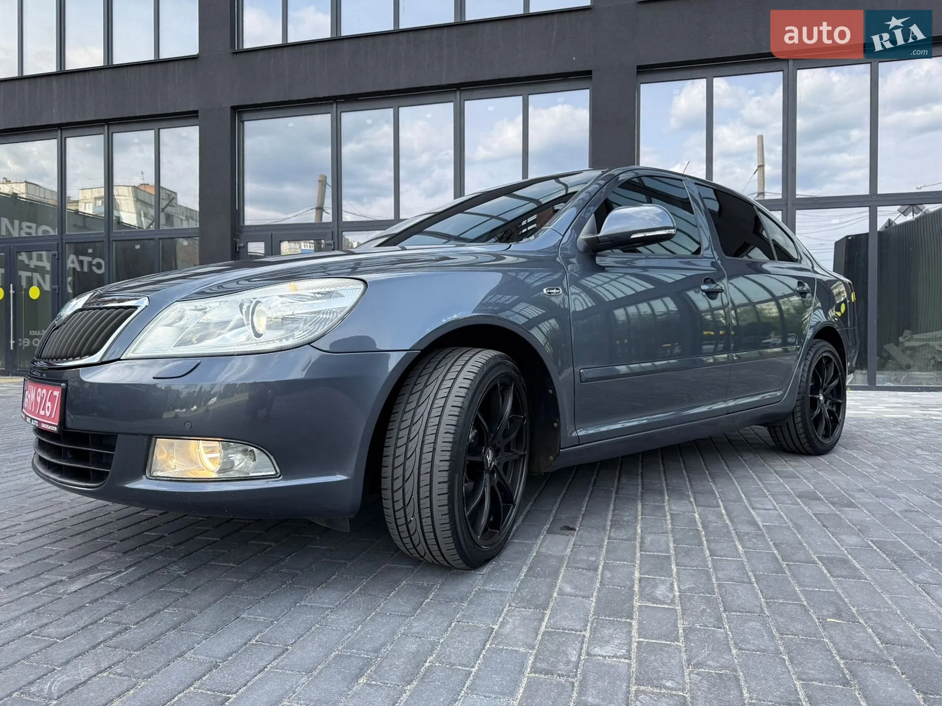 2010 Skoda Octavia - мініатюра 13