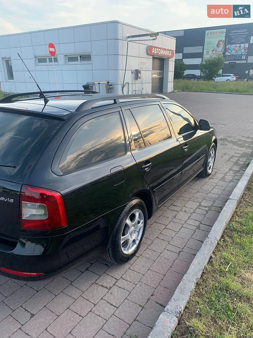 2010 Skoda Octavia - мініатюра 6